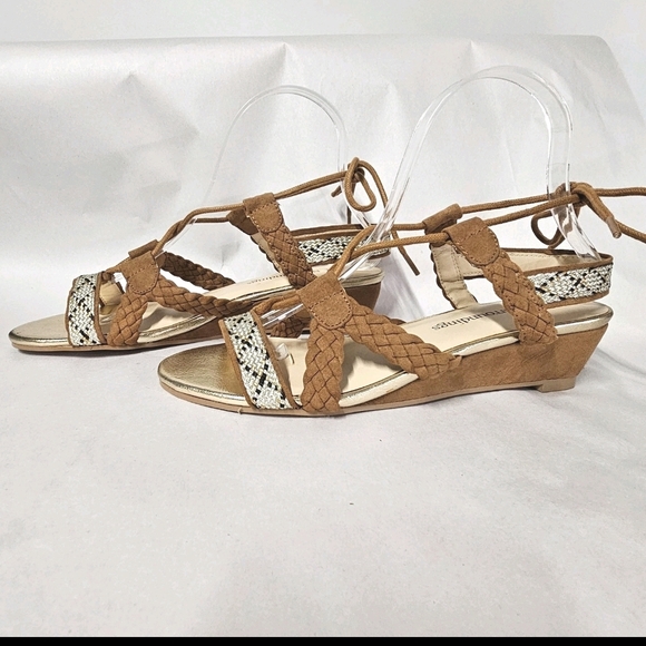 Soft Surroundings Brown 8M Low Wedge Strappy Summer Vacation  Strappy  Sandals - Picture 4 of 10